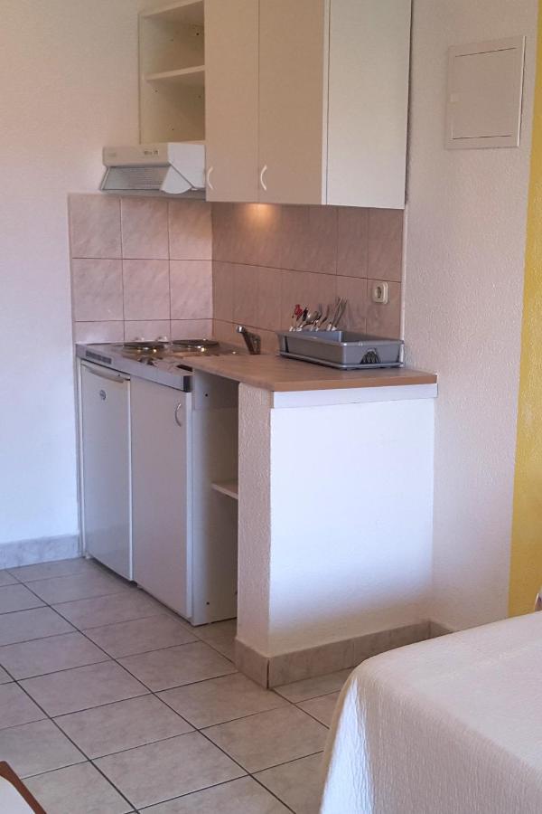 Apartments With A Parking Space Gradac, Makarska - 11332 Градац Екстериор снимка