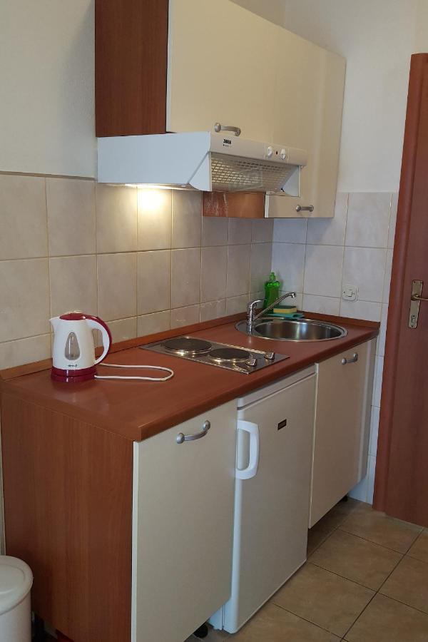 Apartments With A Parking Space Gradac, Makarska - 11332 Градац Екстериор снимка