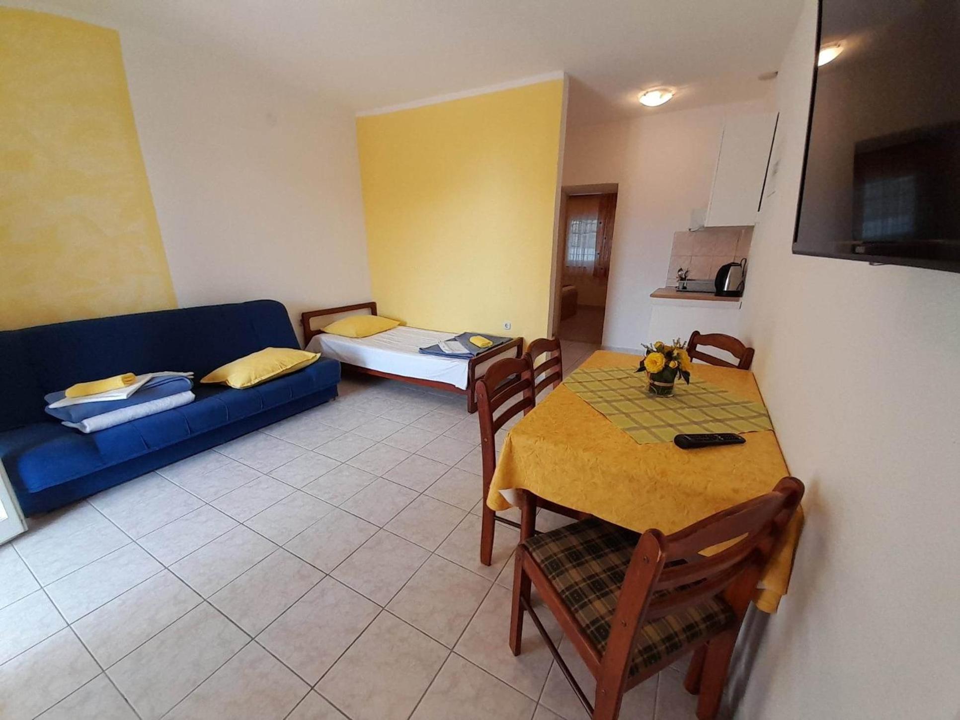 Apartments With A Parking Space Gradac, Makarska - 11332 Градац Стая снимка