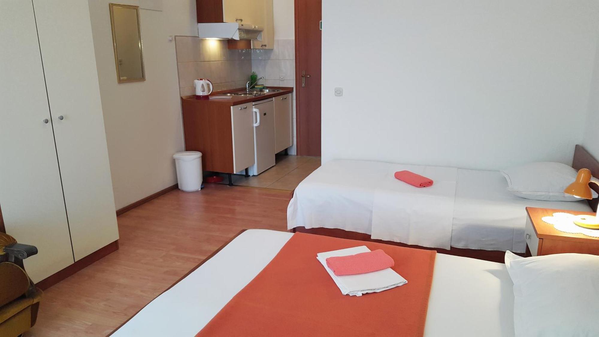 Apartments With A Parking Space Gradac, Makarska - 11332 Градац Екстериор снимка